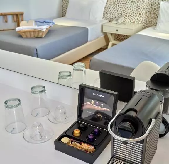 اتاق لوکس با بالکن, Kanale S Rooms & Suites
