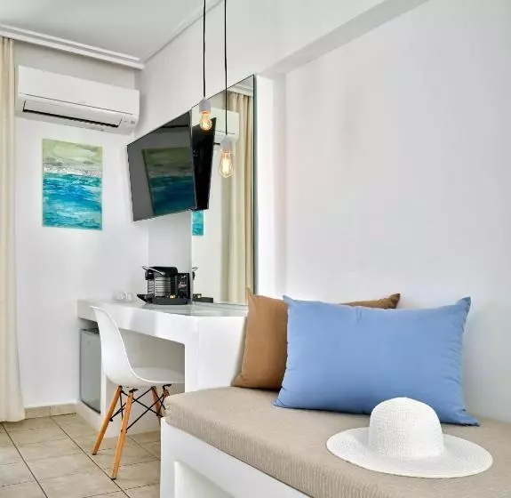 اتاق لوکس با بالکن, Kanale S Rooms & Suites