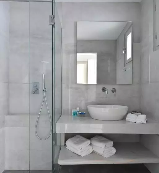 اتاق لوکس با بالکن, Kanale S Rooms & Suites