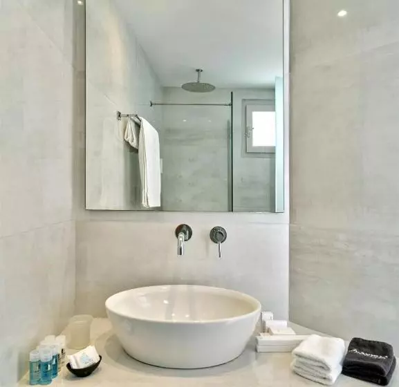 اتاق سوپریور با چشم‌انداز جانبی دریا, Kanale S Rooms & Suites