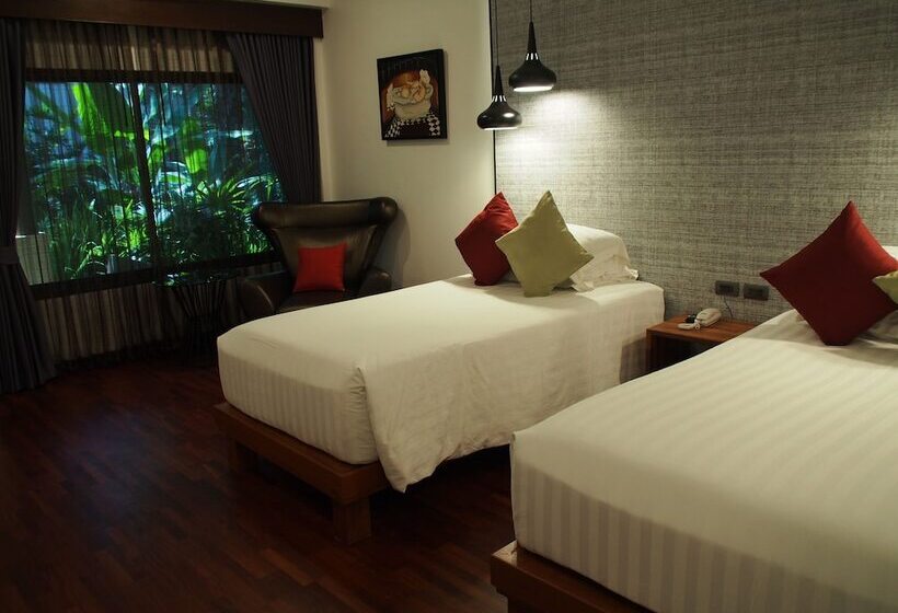 Бунгало с видом на бассейн, Laluna Hotel And Resort, Chiang Rai