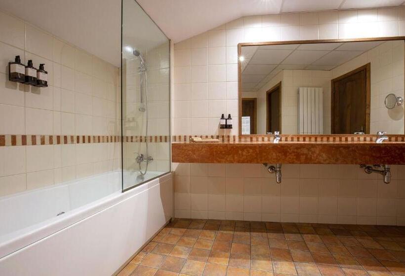 四人标准间, Màgic Ski by Nexta