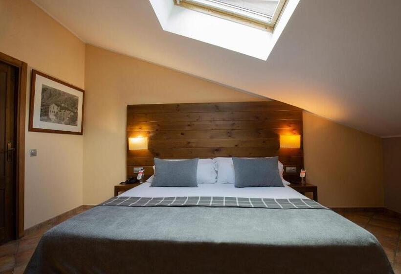 四人高级间, Màgic Ski by Nexta