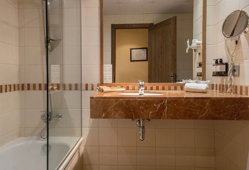 四人标准间, Màgic Ski by Nexta