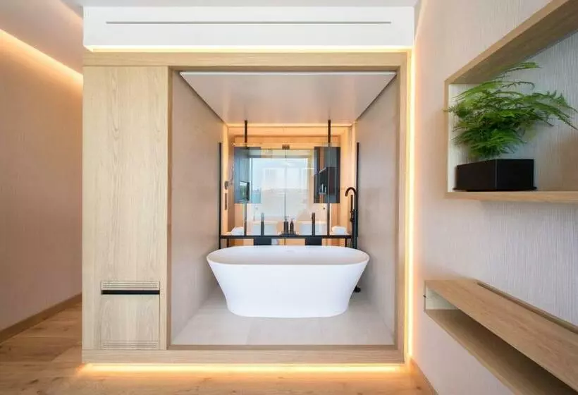 اتاق لوکس, Noa Boutique