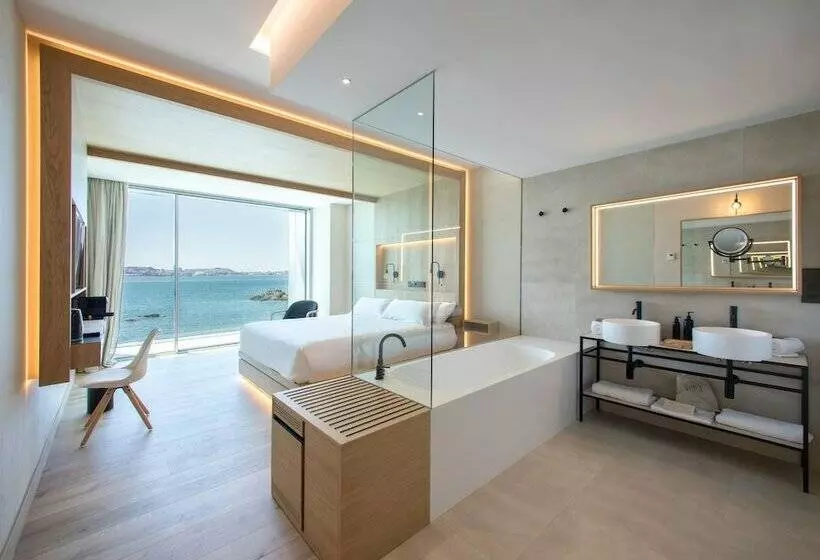 اتاق سوپریور, Noa Boutique