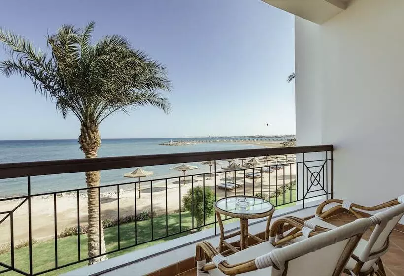 سوییت جونیور, Sunrise Alma Bay Resort
