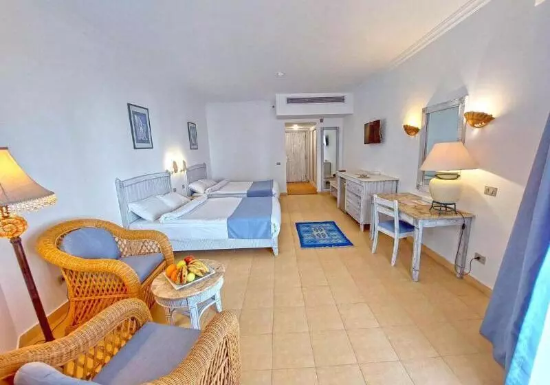 اتاق استاندارد با چشم‌انداز باغ, Sunrise Alma Bay Resort