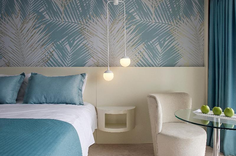 سوییت جونیور, Sunrise Alma Bay Resort