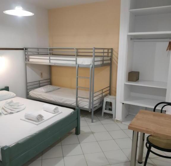 이코노미 스튜디오, Renia