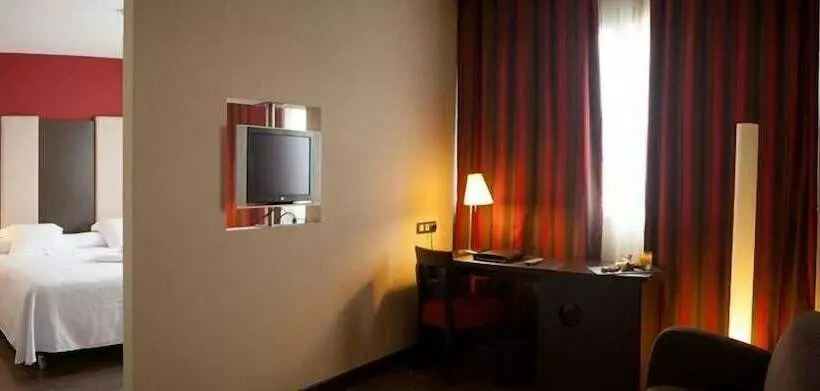 اتاق استاندارد, AZZ Pamplona Norte