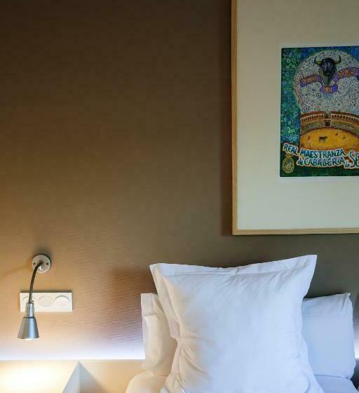 اتاق راحتی, Alcazar