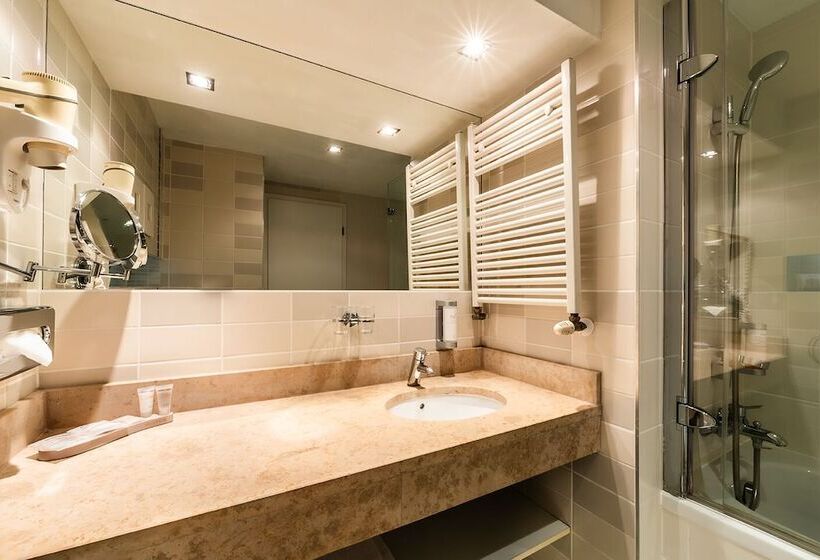 スタンダードルーム, Atrium Fashion