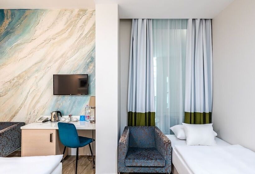 スタンダードルーム, Atrium Fashion