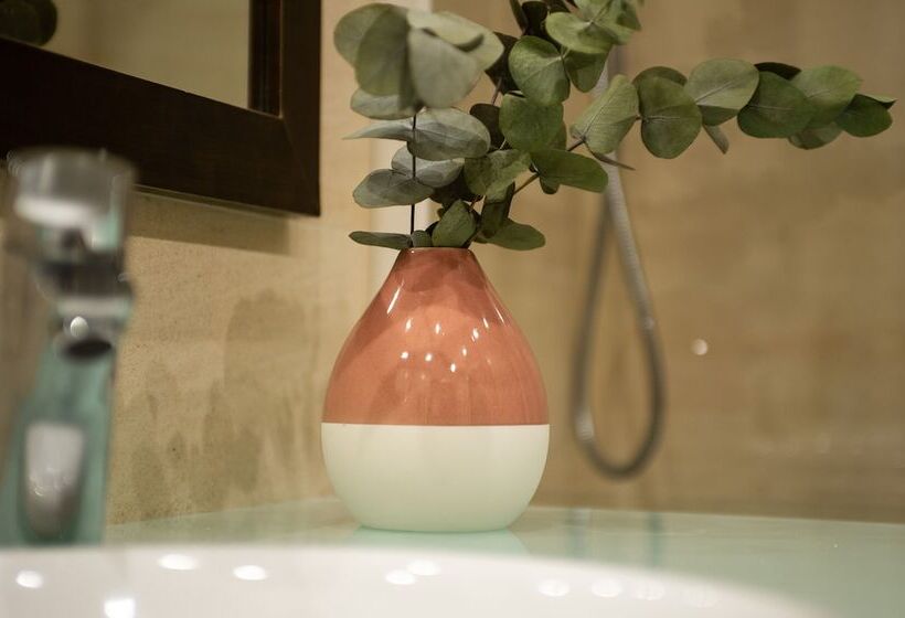 스탠다드 트리플 룸, AZZ Pamplona Norte