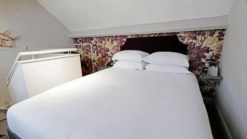 Duplex Room