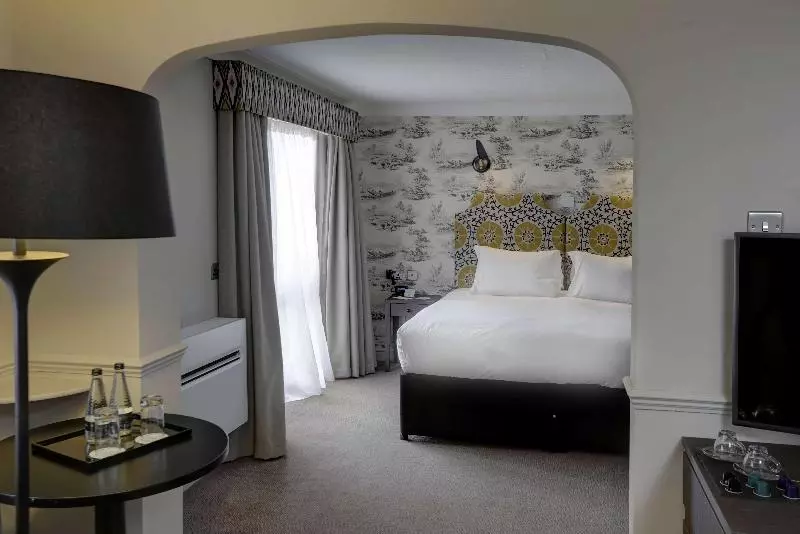 Junior Suite King Bed