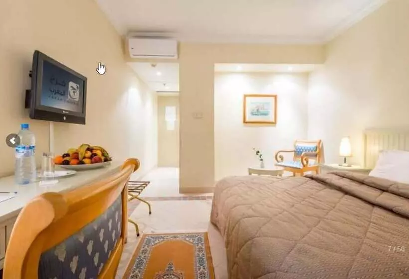 سوییت جونیور, Hôtel Farah Safi