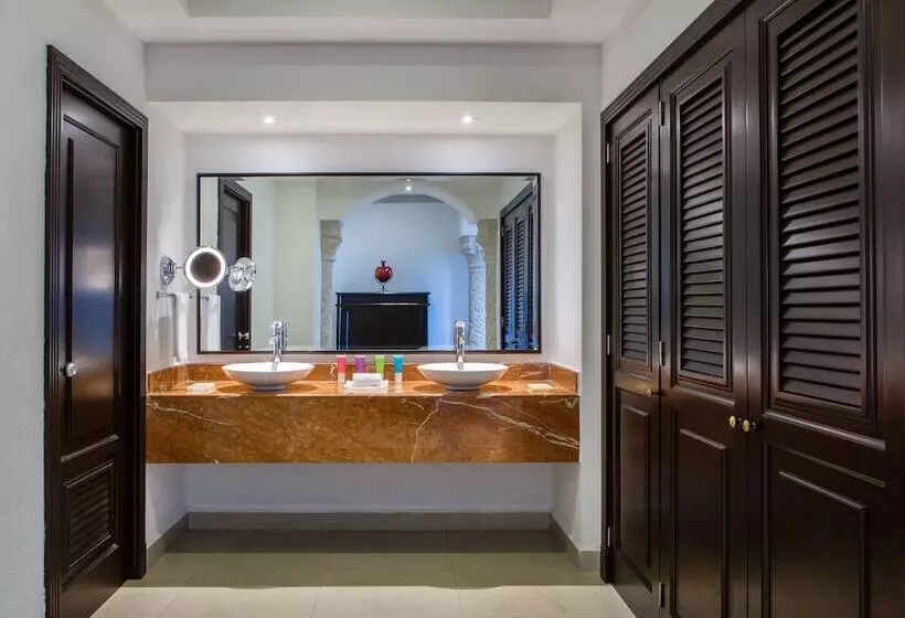 キングサイズベッドのスイートルーム, Hyatt Zilara Cancun   All Inclusive   Adults Only