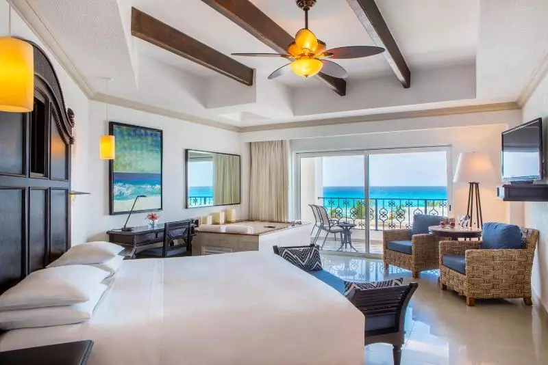 Junior Suite King Bed