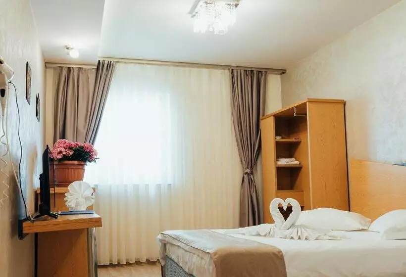 Quarto Familiar, Iris