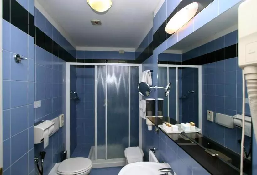 اتاق استاندارد, Italia