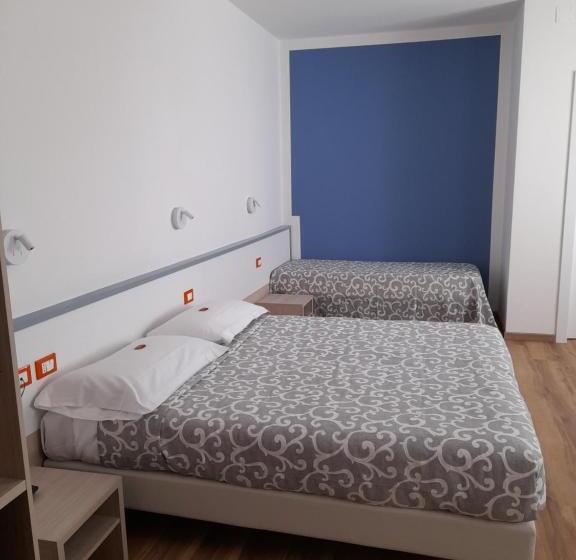 اتاق سوپریور, Italia