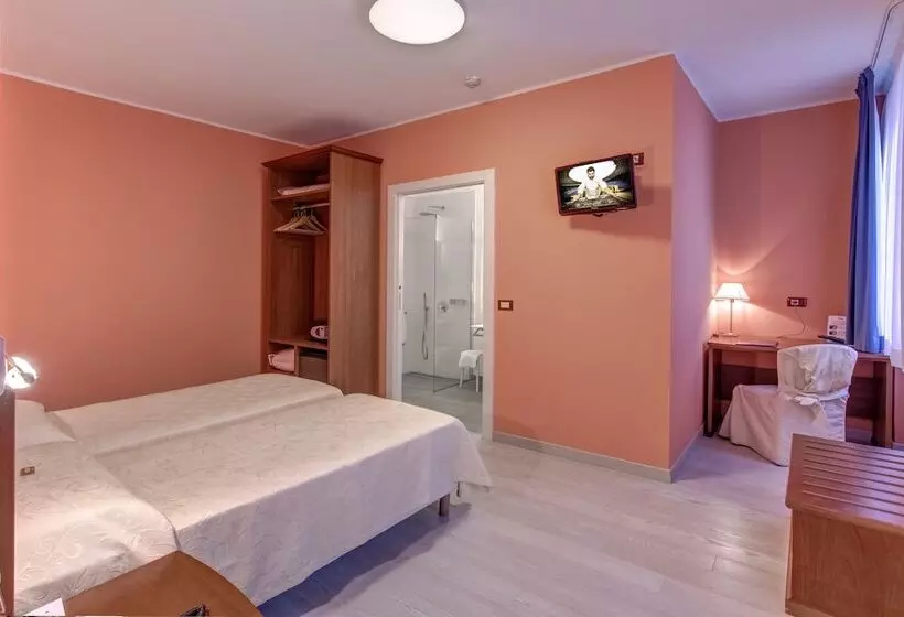 اتاق سوپریور, Italia
