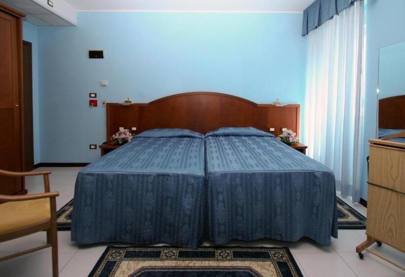 اتاق استاندارد, Italia