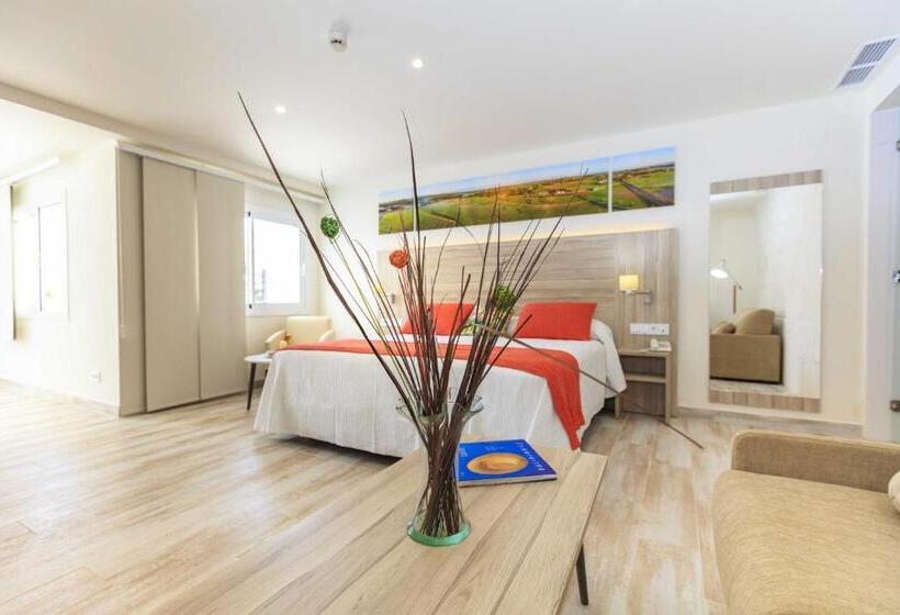 سوییت لوکس, Levante