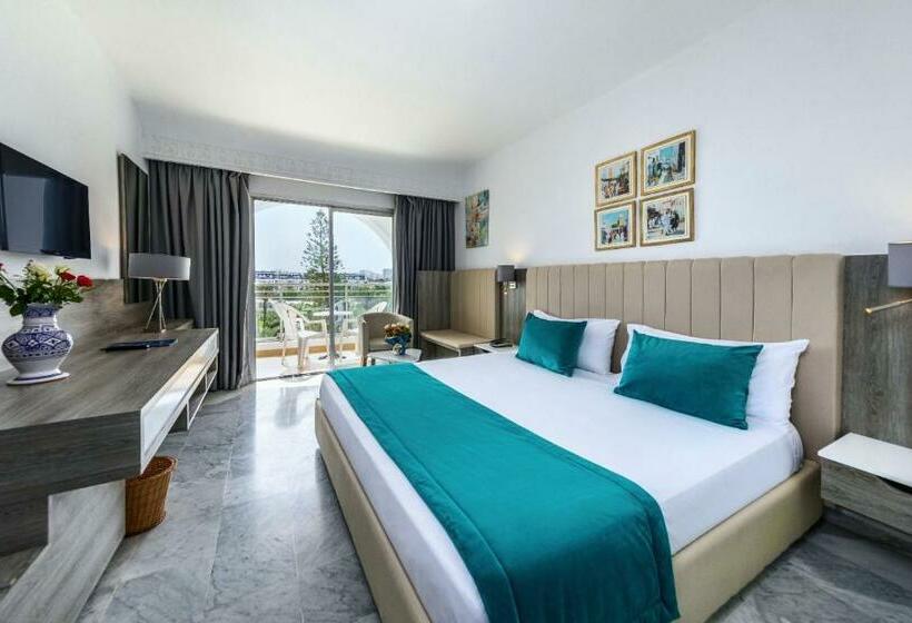 اتاق استاندارد با چشمانداز دریا, Marhaba Beach