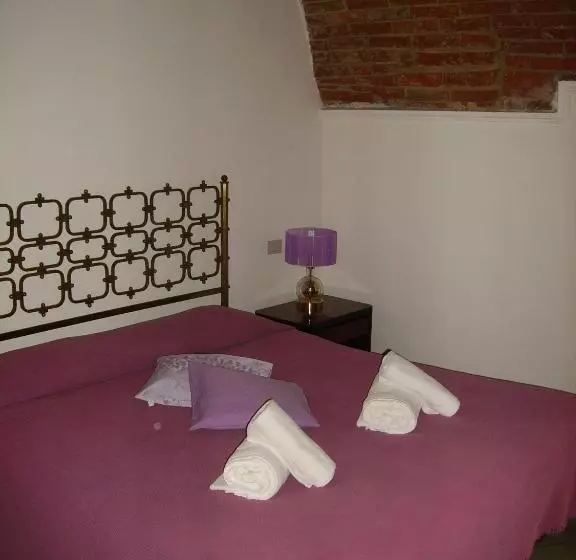 اتاق استاندارد سه نفره, La Chicca B&b