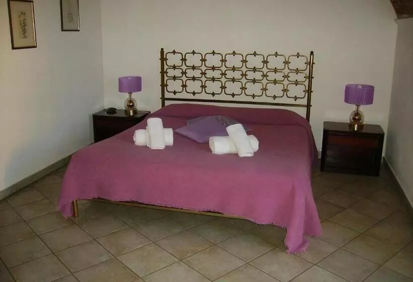 اتاق استاندارد سه نفره, La Chicca B&b