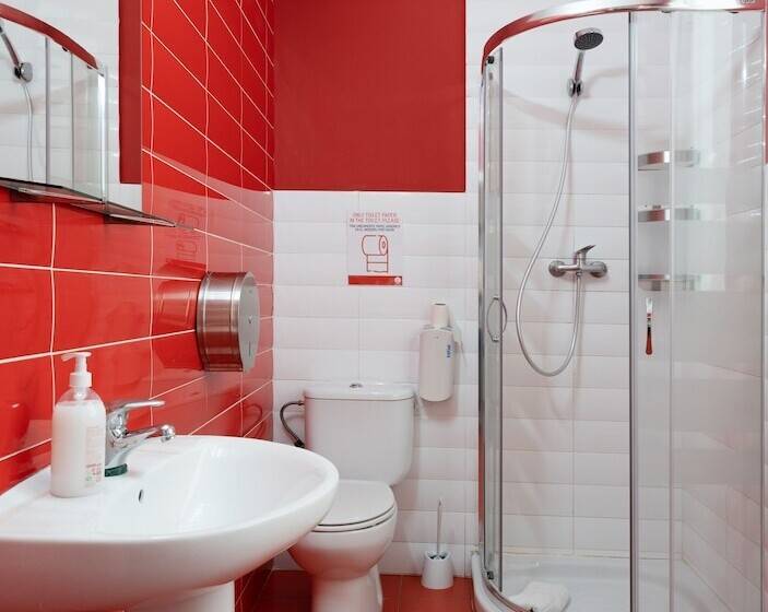 اتاق استاندارد, Purple Nest Hostel