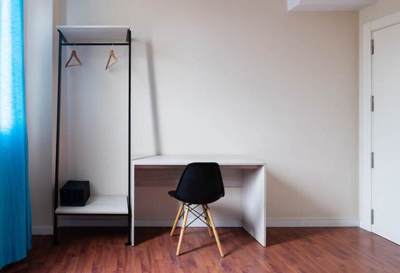 اتاق استاندارد, Purple Nest Hostel