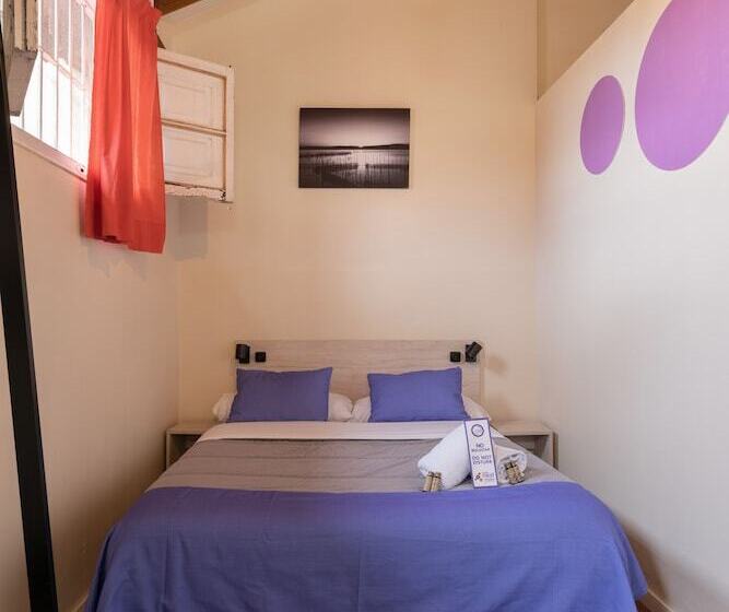 اتاق استاندارد, Purple Nest Hostel