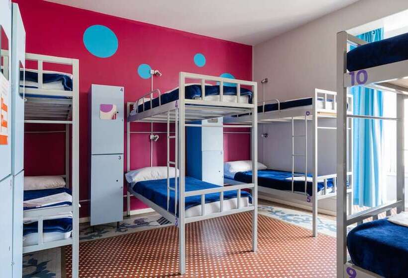 Bed in Shared Room with Shared Bathroom, Purple Nest Hostel