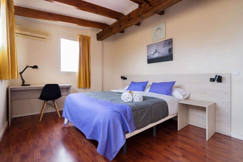 اتاق استاندارد با سرویس بهداشتی مشترک, Purple Nest Hostel