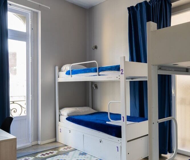 Bed in Shared Room with Shared Bathroom, Purple Nest Hostel