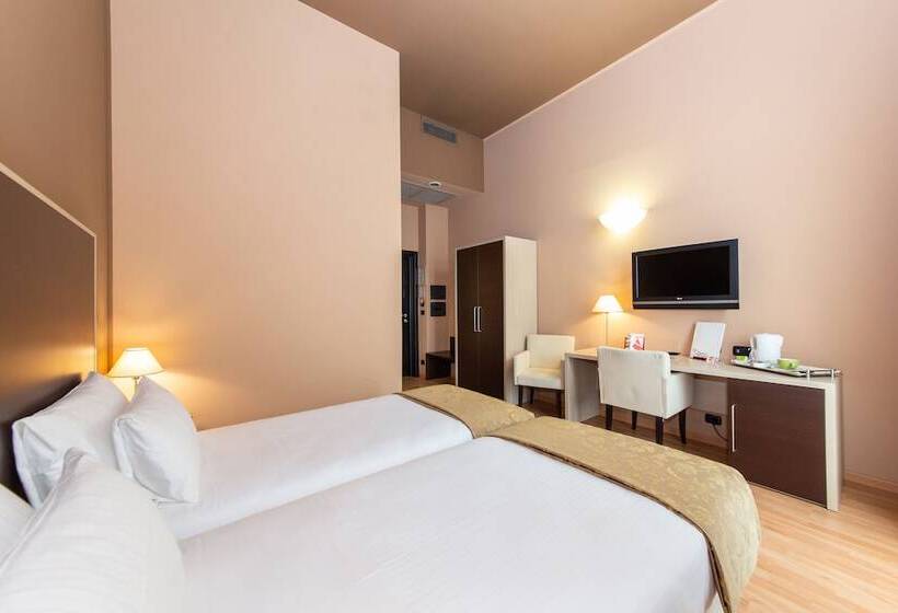 غرفة كلاسيكية ثلاثية, Art Hotel Olympic