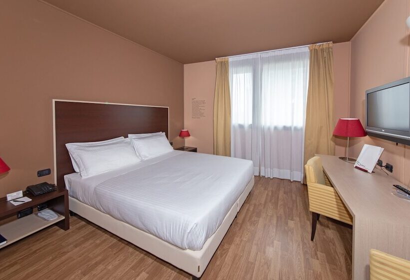 غرفة كلاسيكية ثلاثية, Art Hotel Olympic