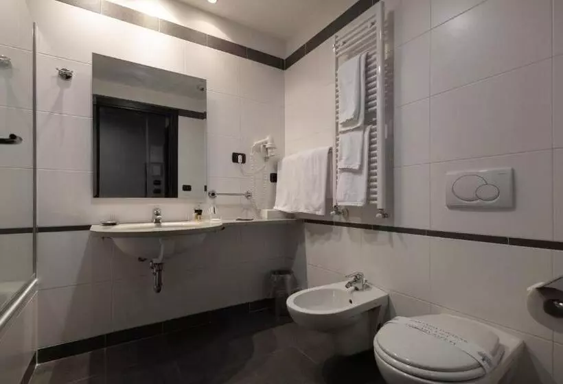 اتاق عادی یک تخته, Art Hotel Olympic
