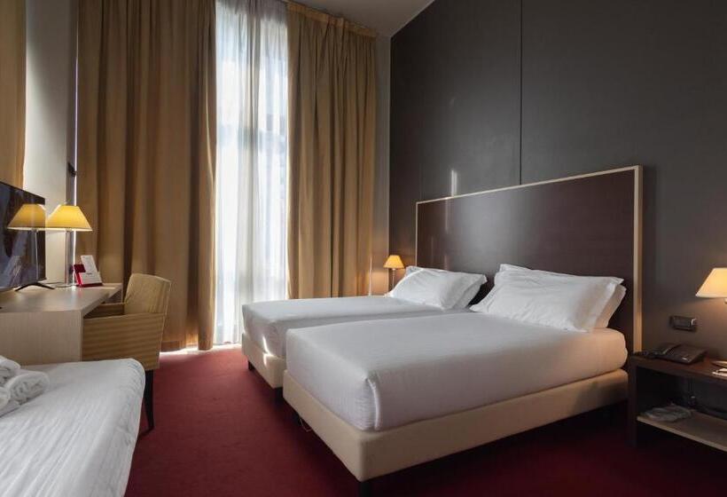 غرفة كلاسيكية ثلاثية, Art Hotel Olympic