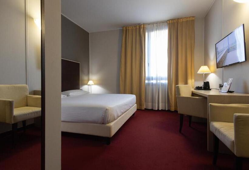 غرفة أساسية, Art Hotel Olympic