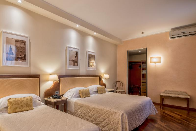 اتاق استاندارد سه نفره, B&b Hotel Firenze Pitti Palace Al Ponte Vecchio