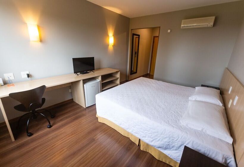 Номер Стандарт Трехместный, Campo Largo Express