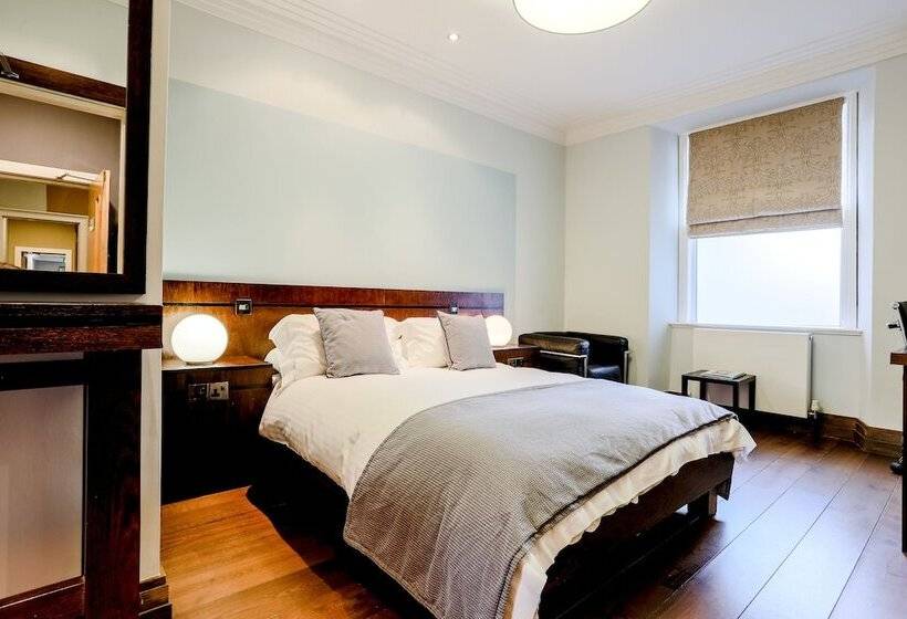 商务房间, Claremont