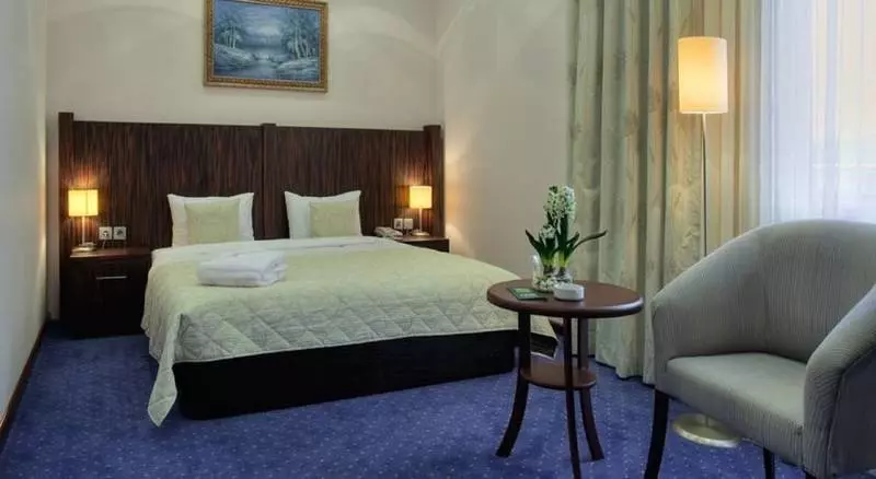 اتاق اجرایی, Ana Crowne Plaza Toyama, An Ihg