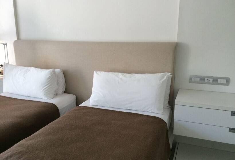 سوییت سوپریور, Design Ce   Hotel Boutique De Diseño