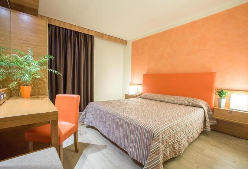 اتاق اکونومی, Galilei